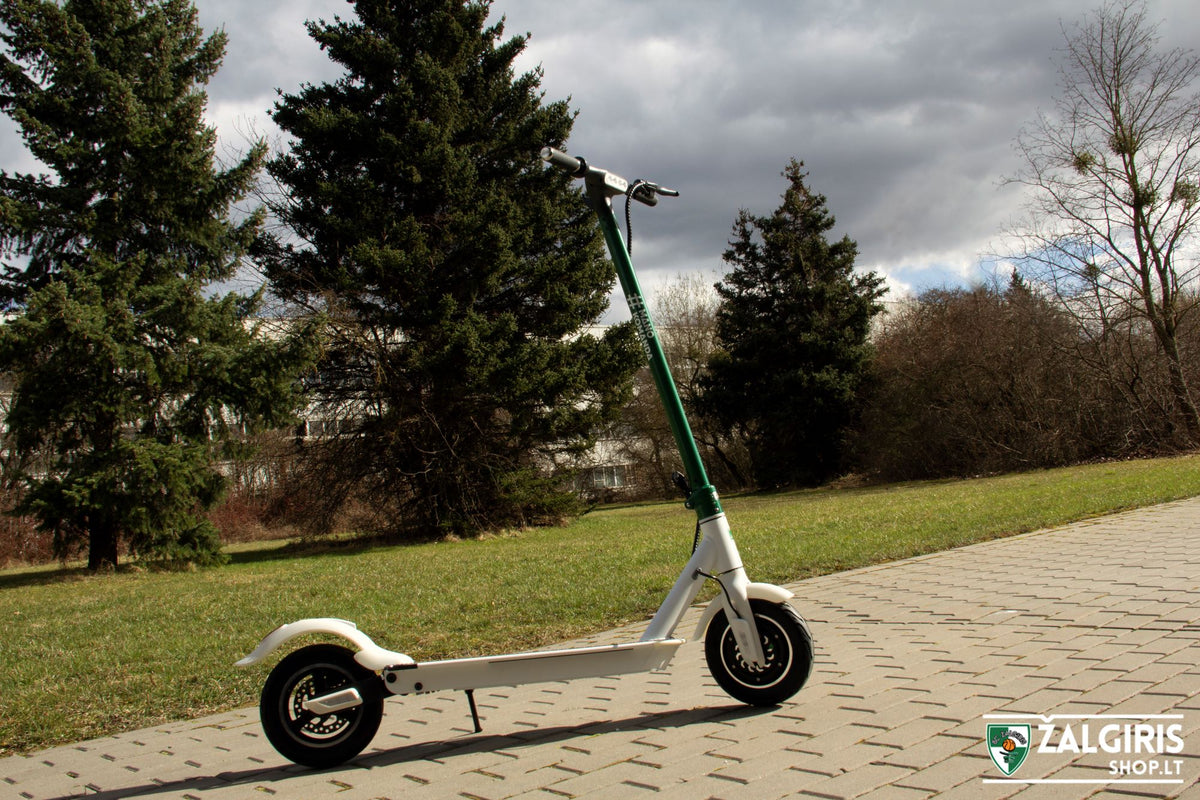 Pavasarinė naujiena – „Žalgiris“ pristato komandos fanams sukurtą elektrinį paspirtuką