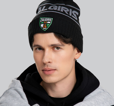 Juoda žieminė kepurė 24/25