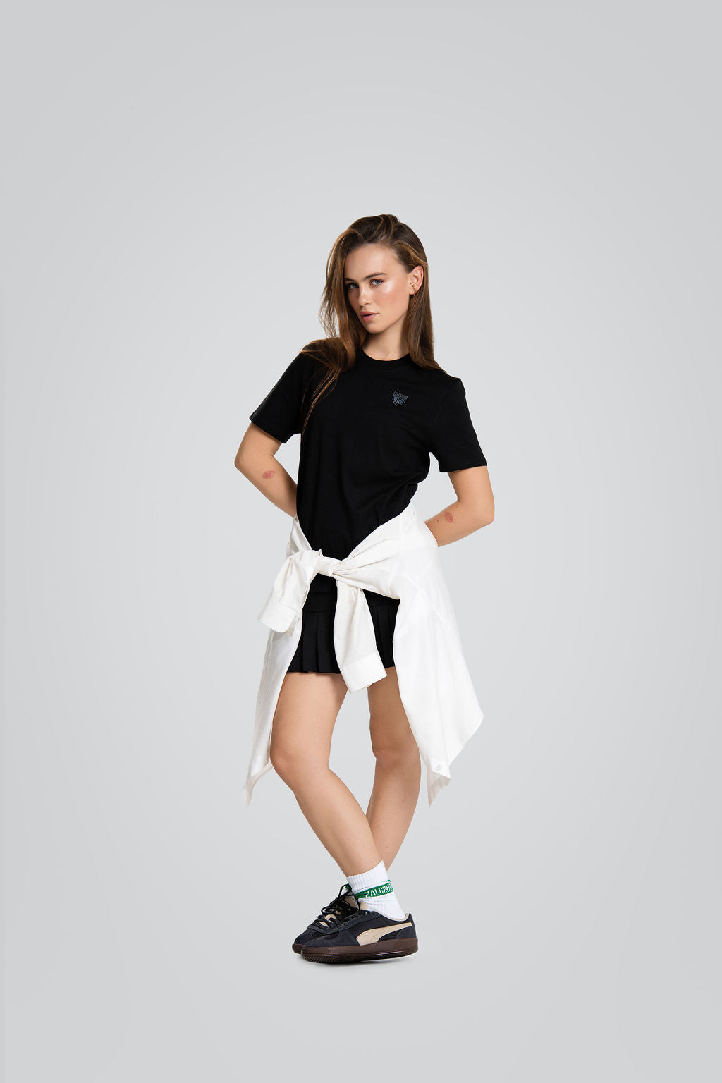 Juodi marškinėliai „Minimal Skydas“