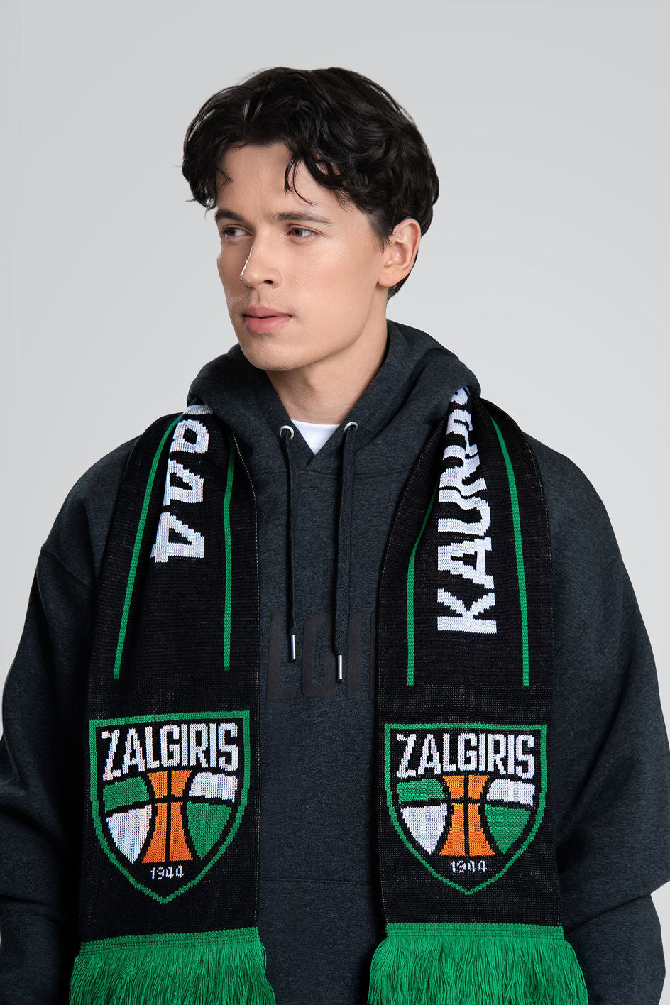 Juodas šalikas 1944