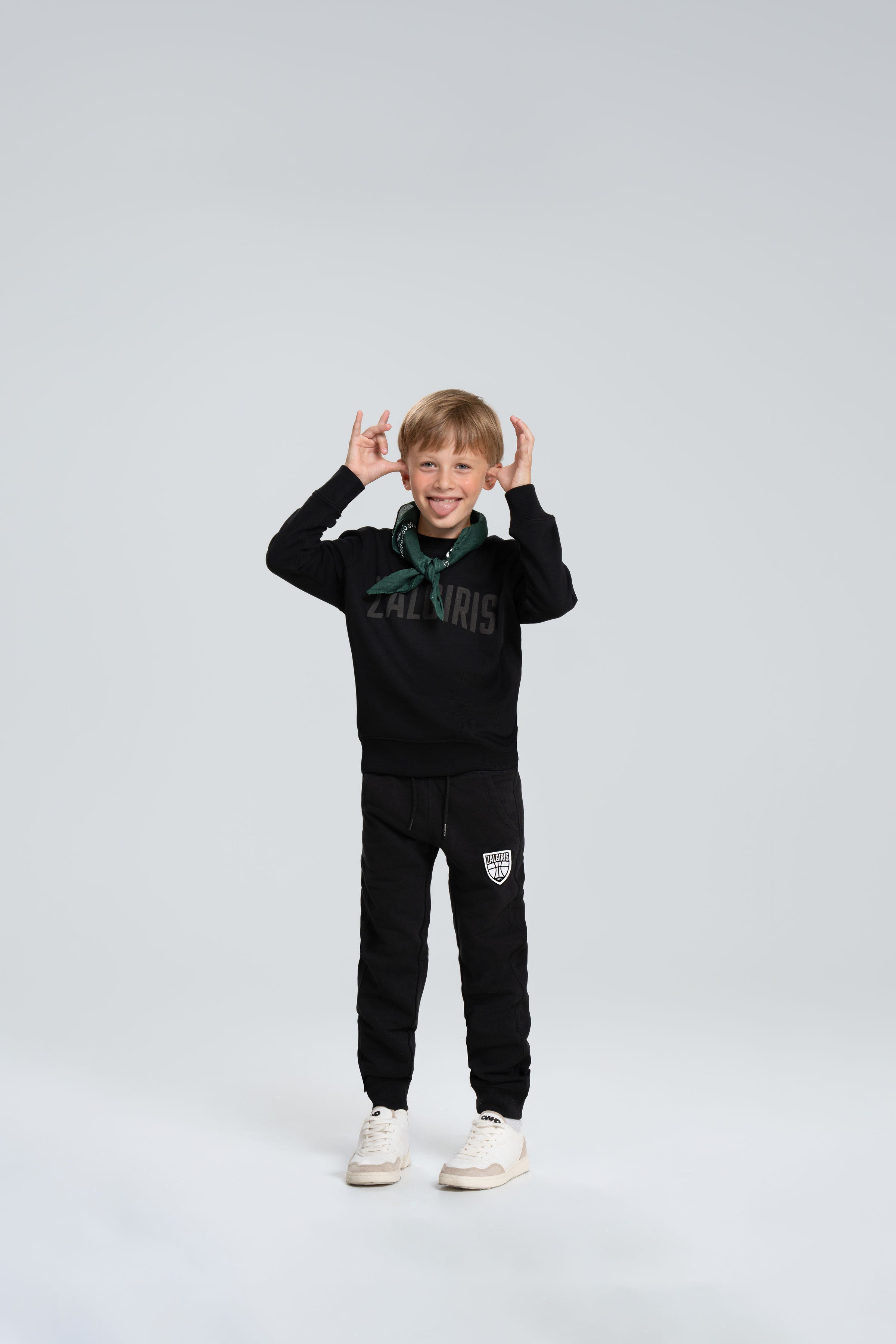 Kids' black "Minimal" sweatshirt with no hood