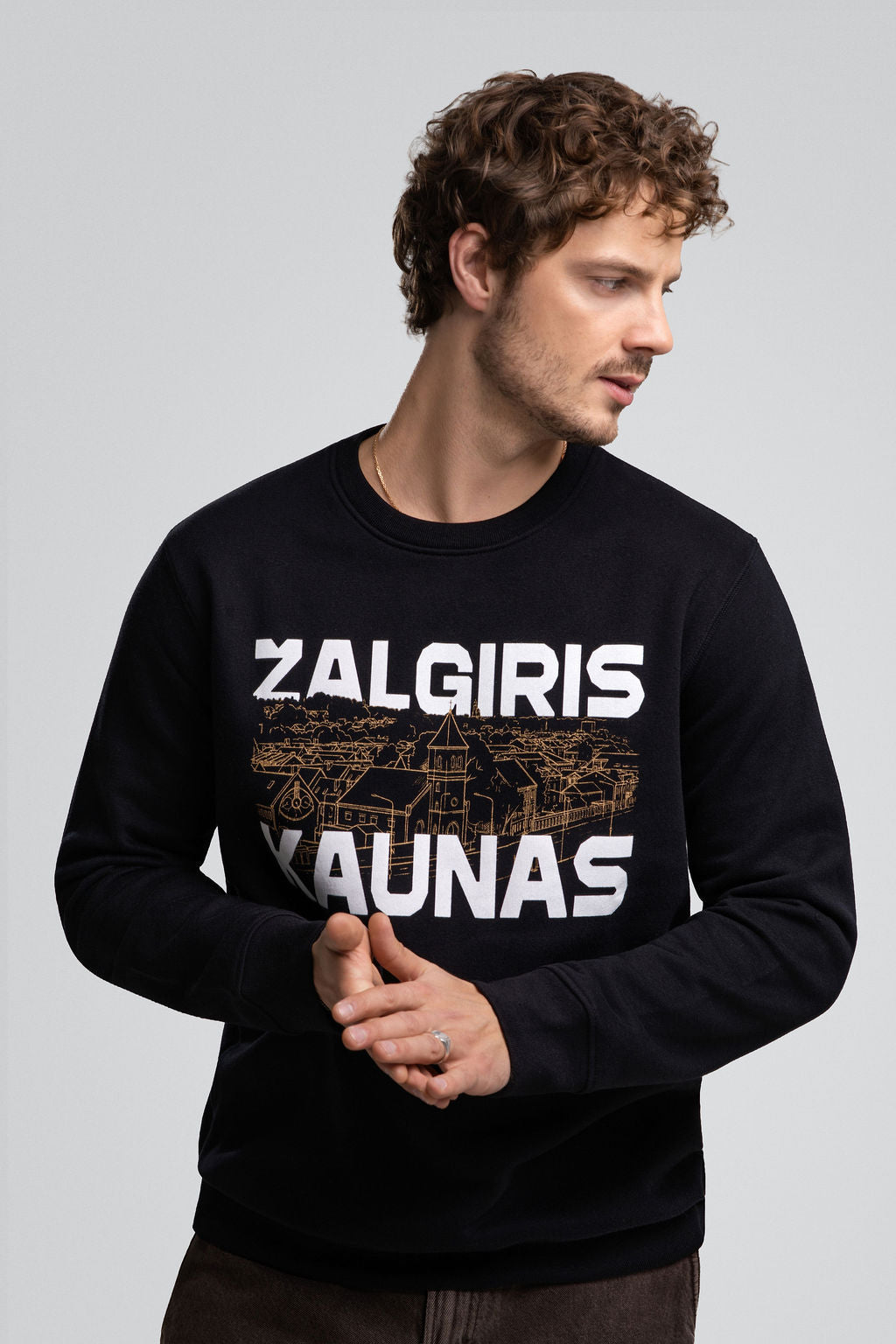 Juodas džemperis be gobtuvo  „Kaunas“-2