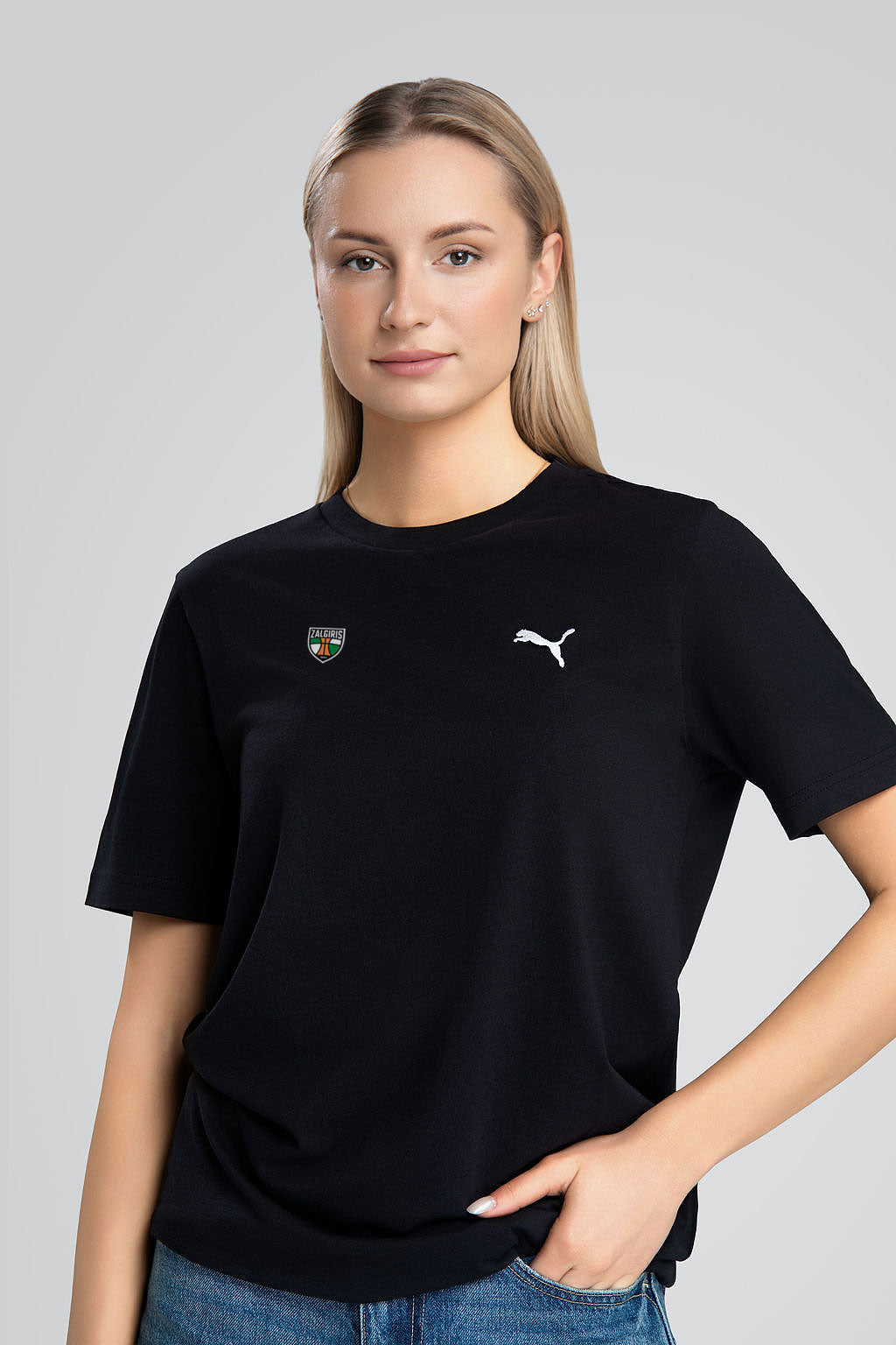 ESS Small Logo Tee PUMA juodi marškinėliai-2