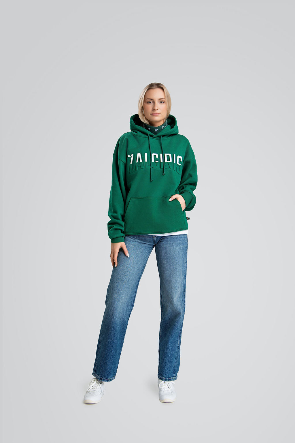 Džemperis su gobtuvu „Žalia Balta“