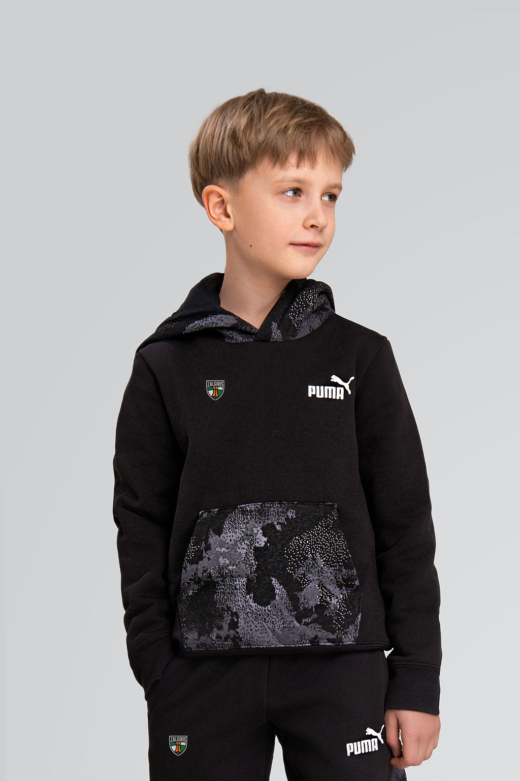 ESS CAMO PUMA juodas vaikiškas džemperis
