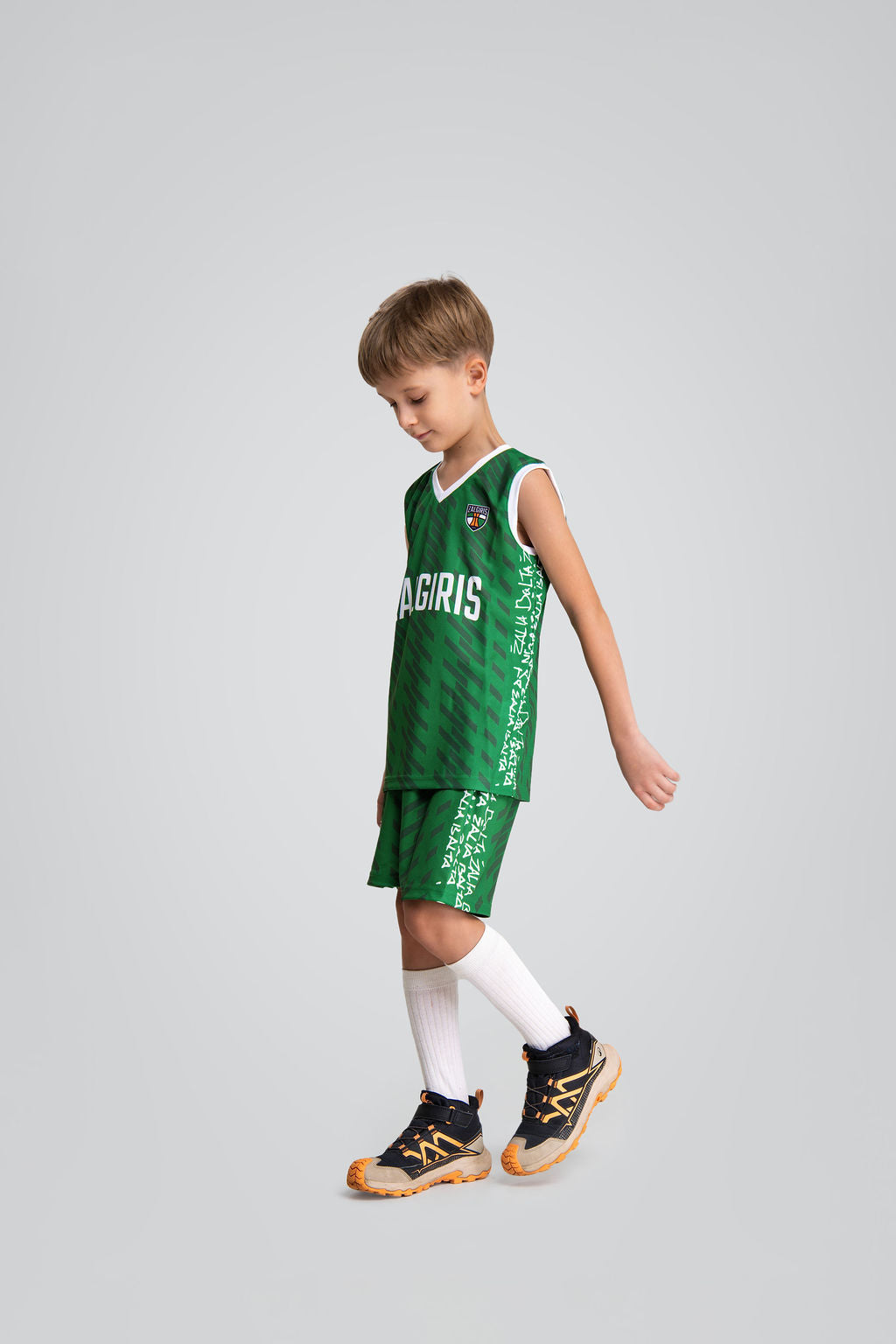 Vaikiški sportiniai marškinėliai 25/26-1