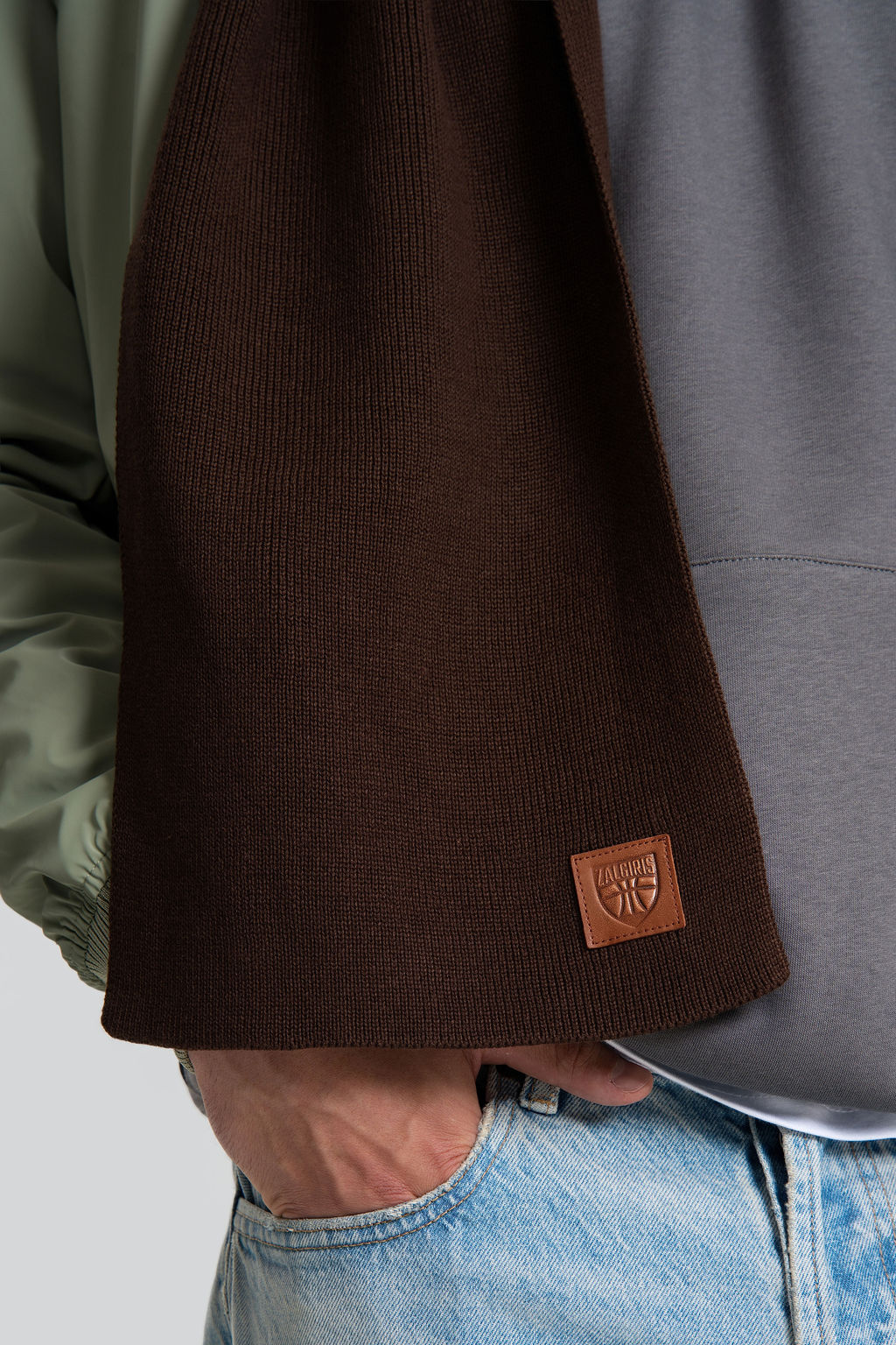 Brown winter scarf "Žalgiris"-2