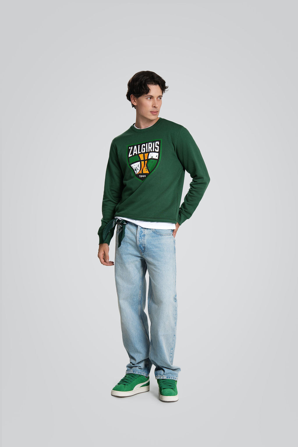 Green crewneck sweatshirt "Skydas"-2