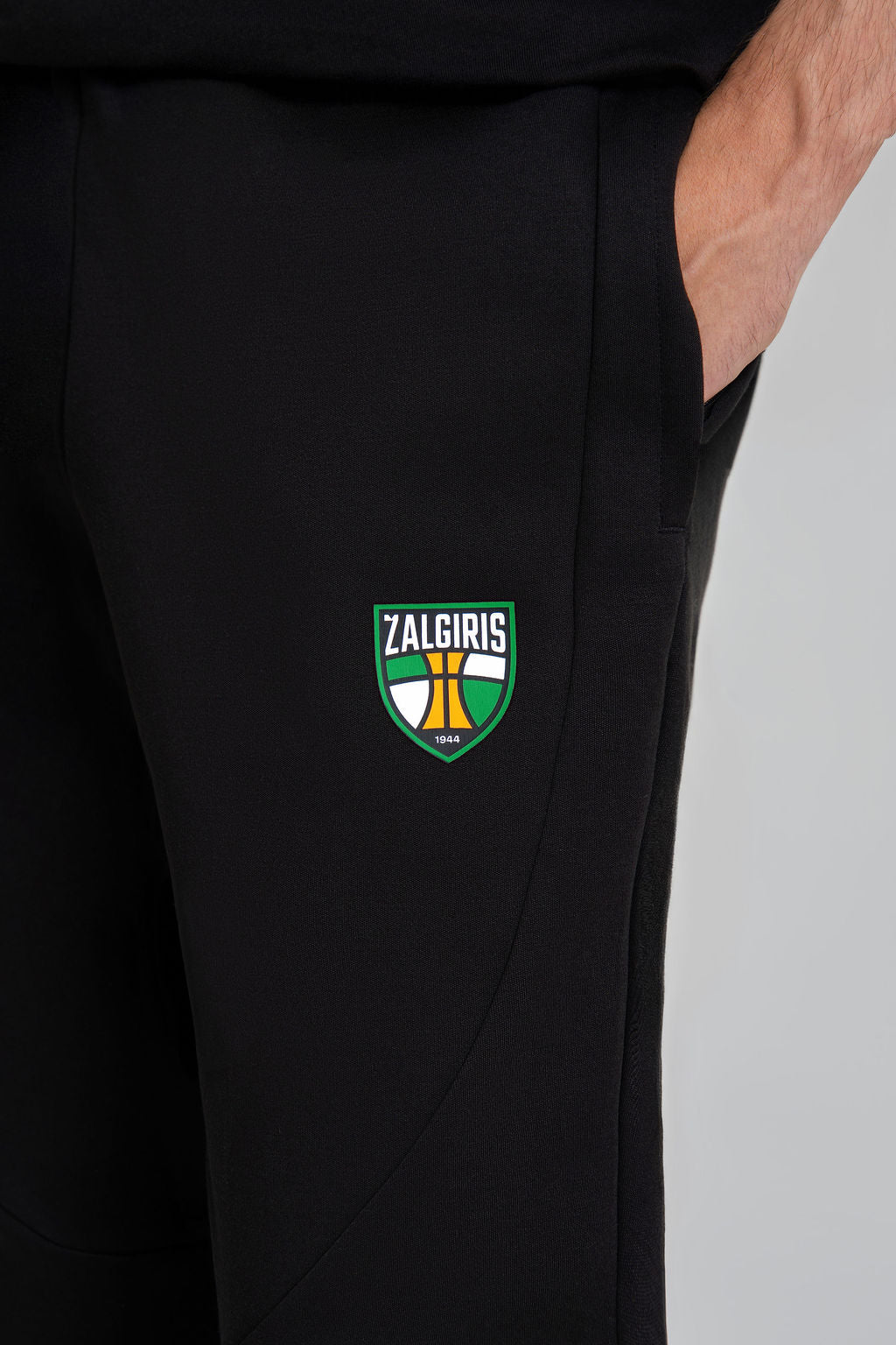 Puma sports trousers "Black-Green"-2