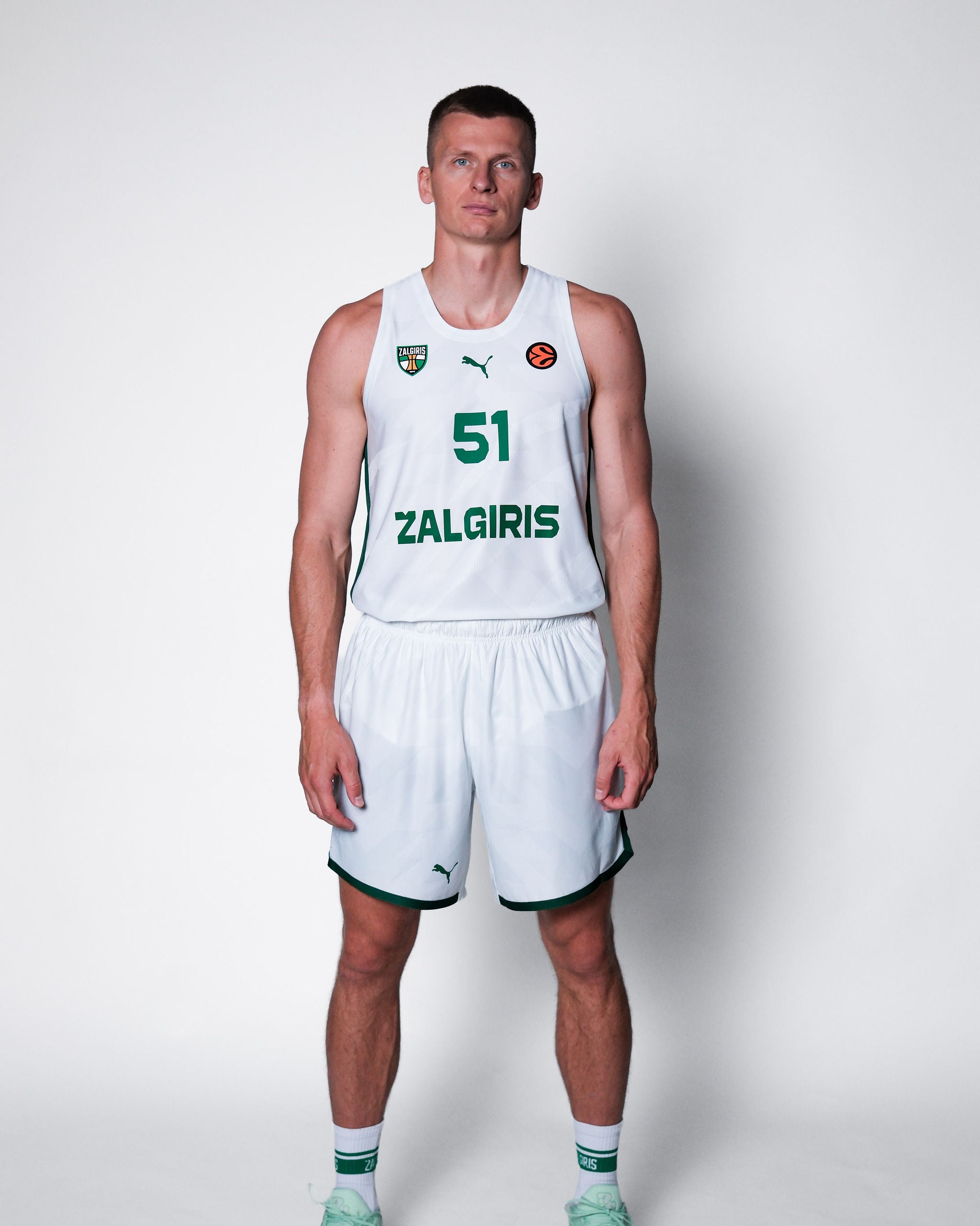 Balti žaidybiniai šortai 26/27-2